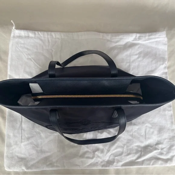 Prada Navy Re-Nylon Embroidered Logo Tote Bag - Picture 4 of 7